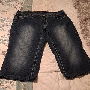 Women's  Angels  Jeans 16W capris